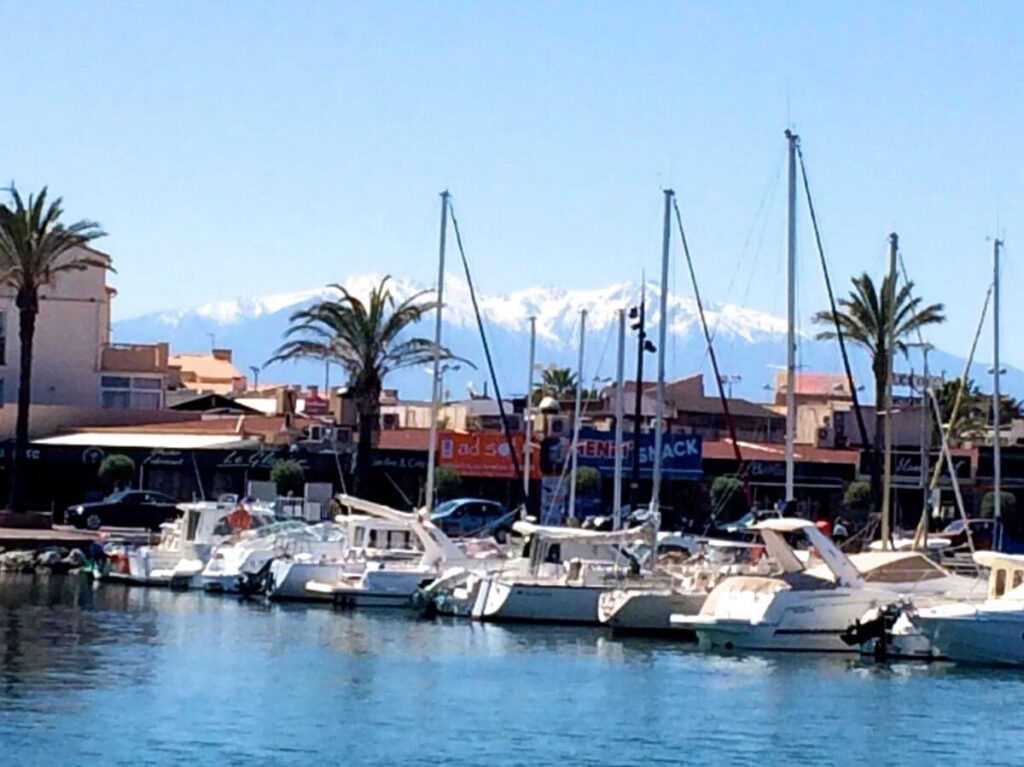 les petits bateaux électriques de Saint-Cyprien