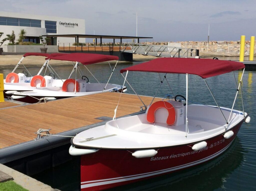 Petits bateaux électriques St-Cyprien