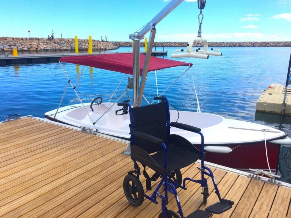 les petits bateaux électriques de Saint-Cyprien