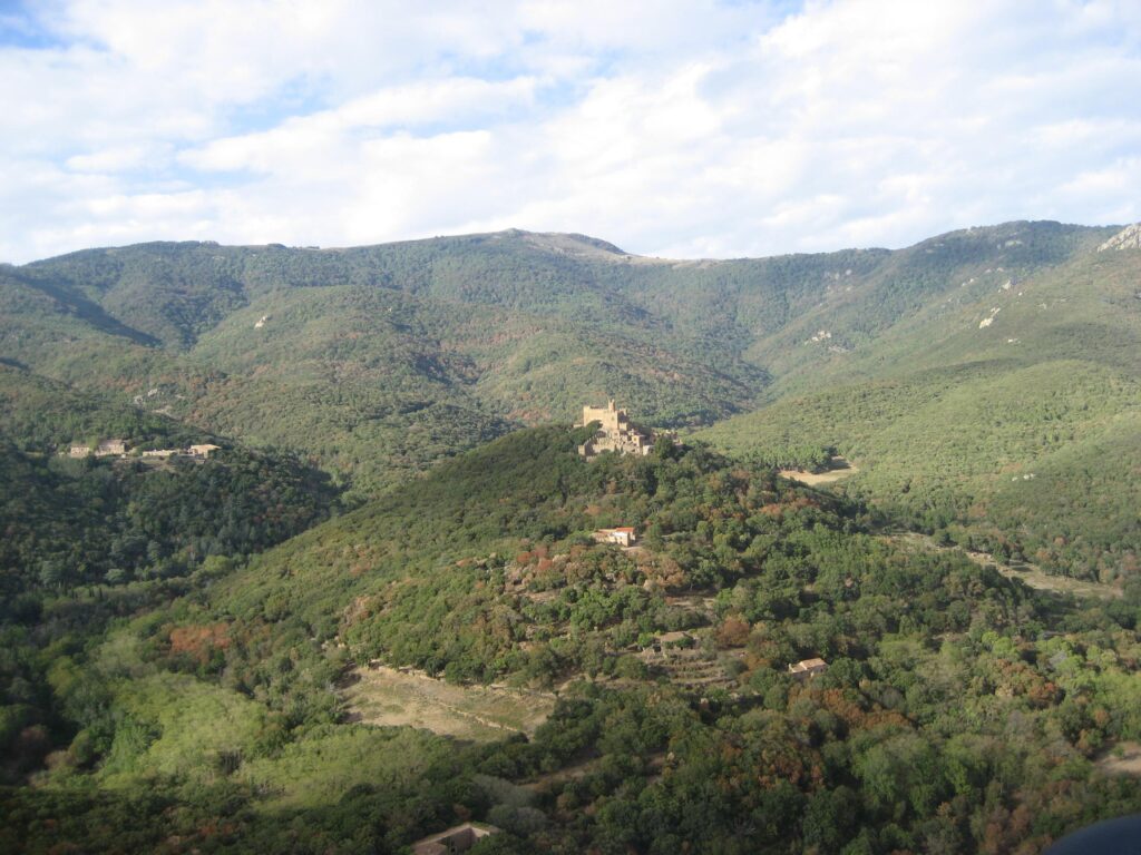 Vol sur mesure en hélicoptère en Pays Catalan