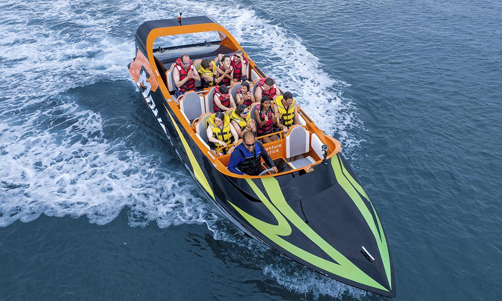 Monster boat à Rosas