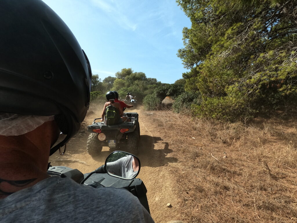 Quad dans le sud de la Sardaigne
